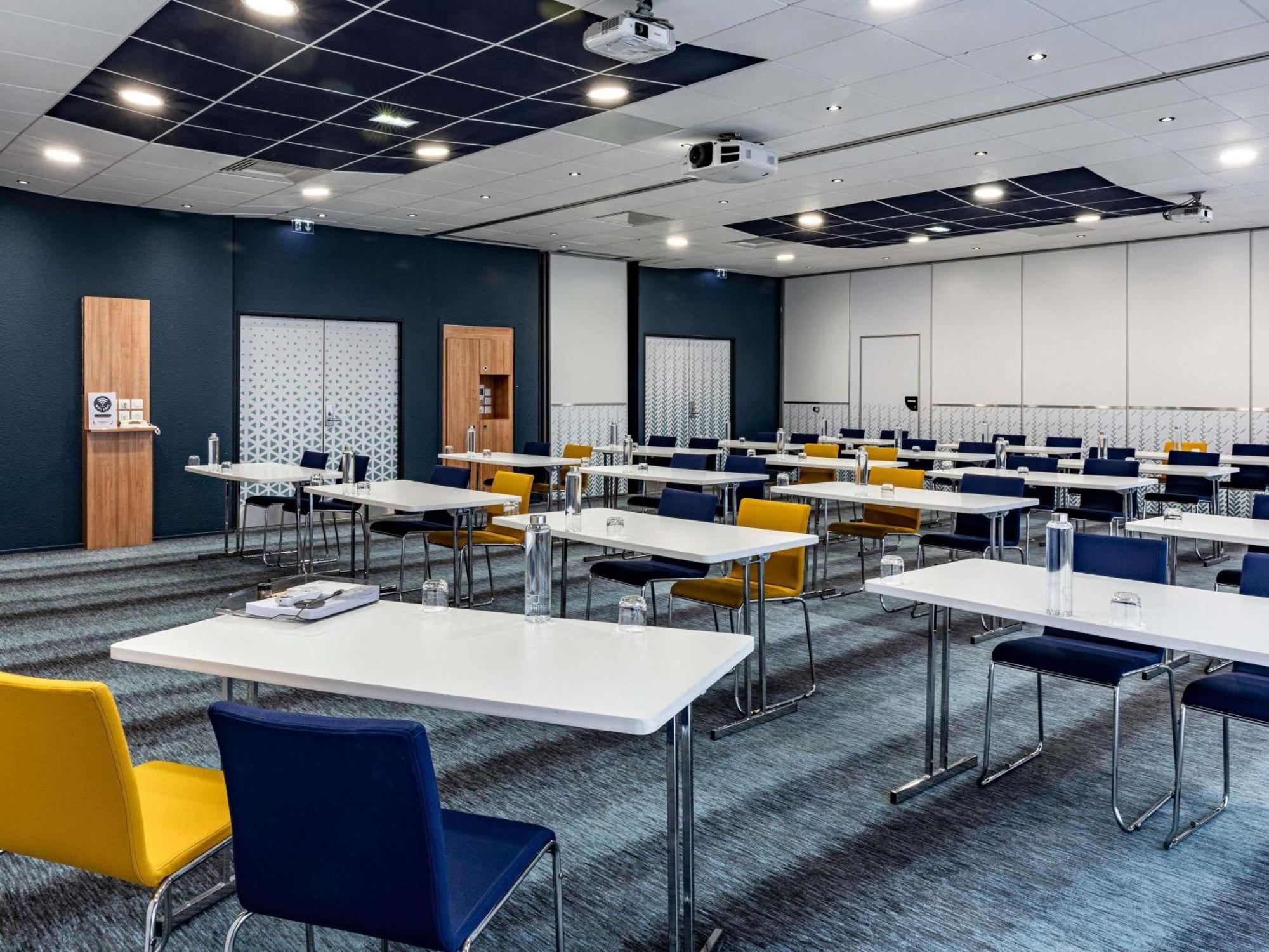 Hotel Novotel Beaune 4*